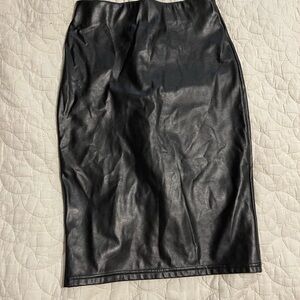 Elegant Black Leather Skirt